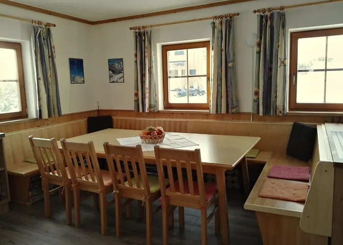 Schoenberghuette Am Feuerkogel Hébergement de vacances Ebensee